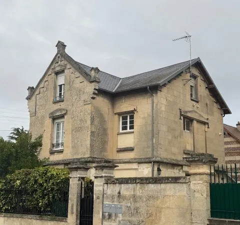 Immeuble 180 m² 