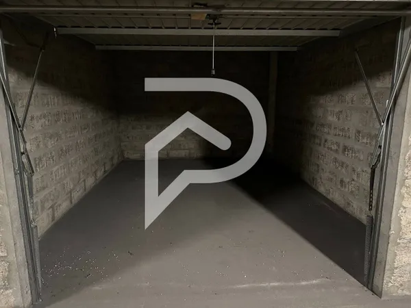 Parking 15 m² 