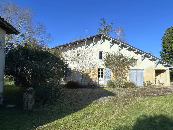 Maison 7 pièces 218 m² 