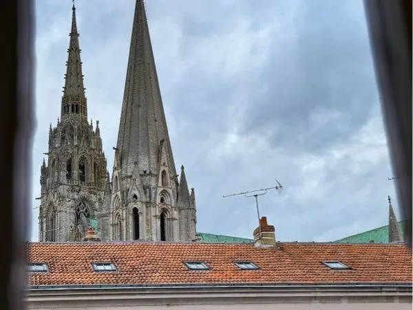 Studio en duplex dans le centre-ville de Chartres 