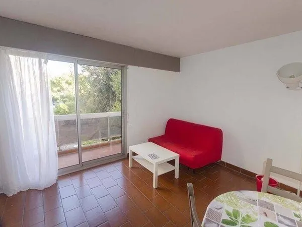 Studio 1 pièce 20 m² 
