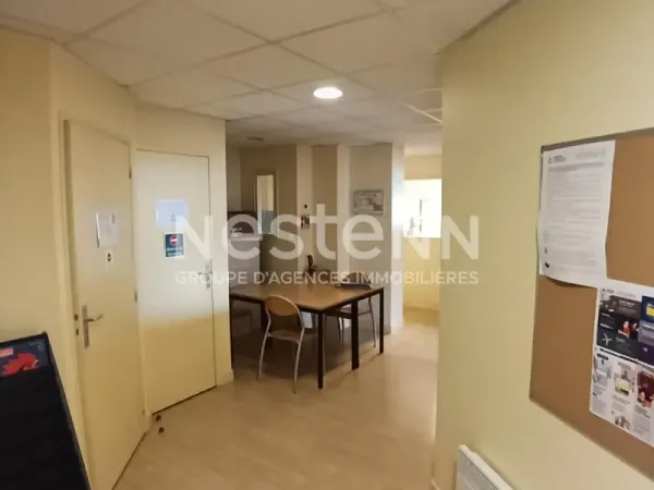 A louer bureaux Plescop 178 m2 