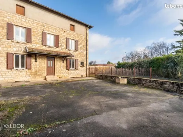 Maison 4 pièces 160 m² 