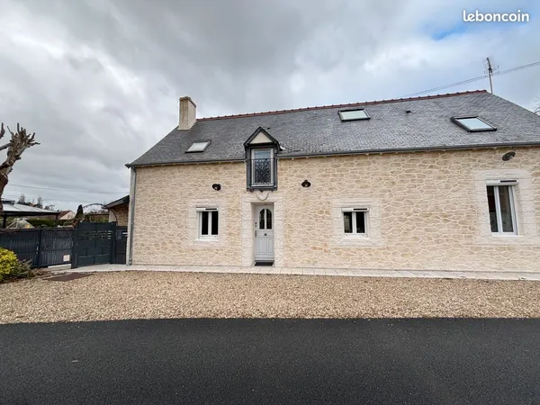 Magnifique longere renovee avec piscine 