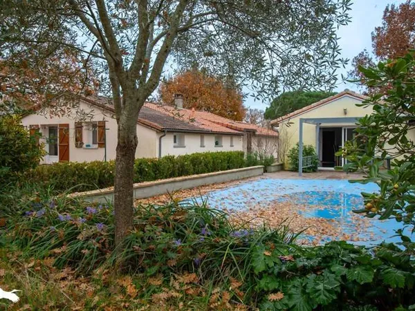 Maison de plain-pied 6 pièces 141 m² 