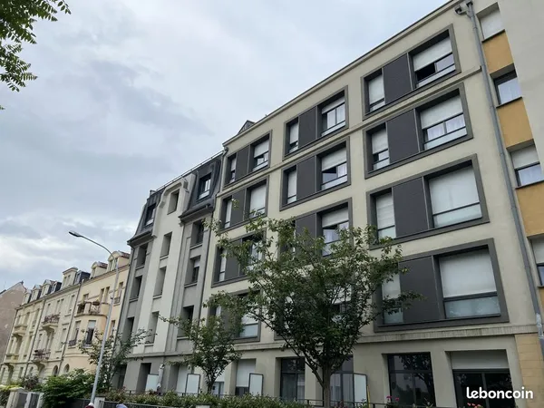 Studio 1 pièce 34 m² 