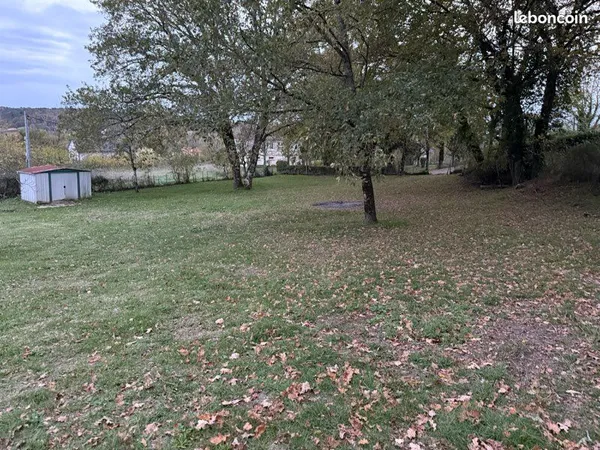 Terrain constructible bassillac 