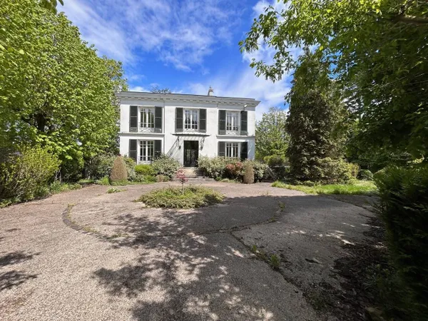 Maison 12 pièces 400 m² 