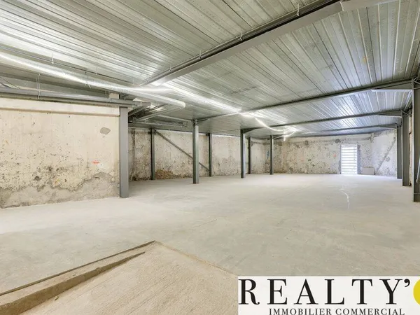 Boutique 320 m² 