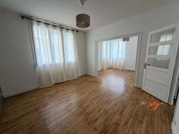 BREST - PROCHE SIAM - APPARTEMENT T4 - ENTIEREMENT RENOVE - JARD 