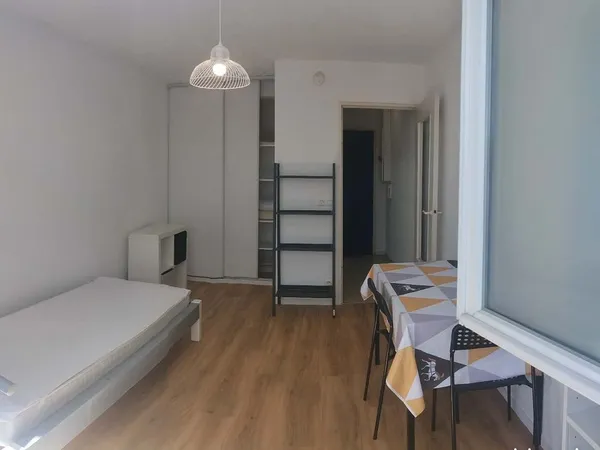 Studio meublé 22m2 Saint Nicolas-Près de TramB - direct propriétaire 