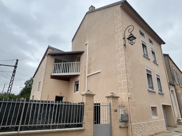 MAISON ENTIEREMENT RENOVEE PROCHE MONTBARD 