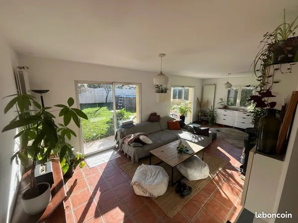 Chambre à louer à l'année 