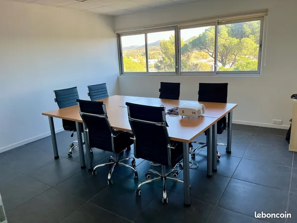 Location bureaux moderne 