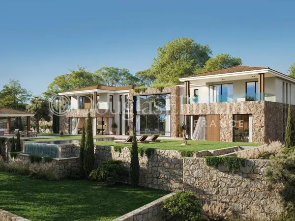 MOUGINS Les Colles - Superbe villa néo-provençale 