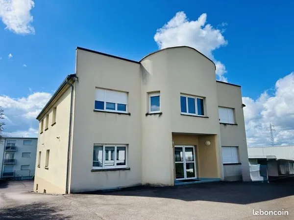 Bureau 395 m² 