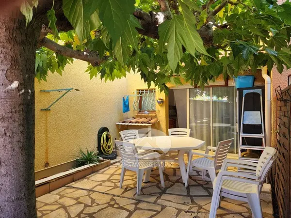 Pavillon 1 pièce 53 m² 