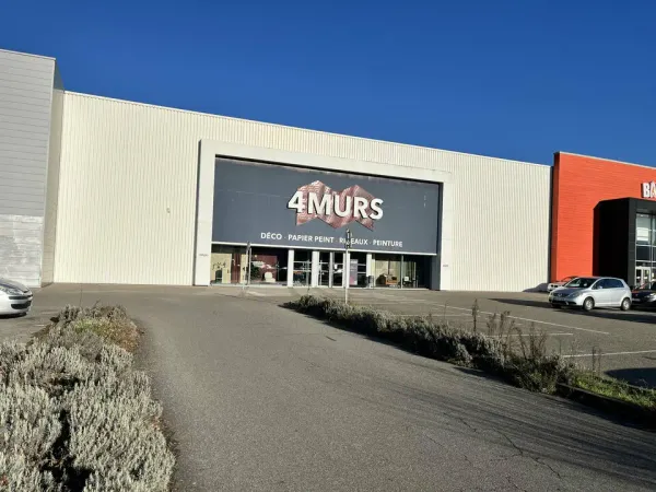 LOCAL COMMERCIAL A LOUER 