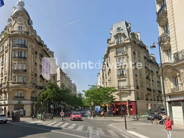 Local commercial 142 m² 