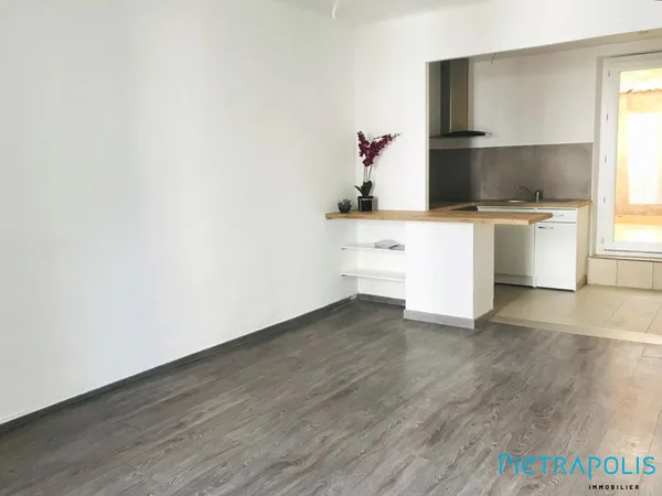 BÉZIERS - CHAMPS DE MARS : Appartement T2, terrasse, balcon 