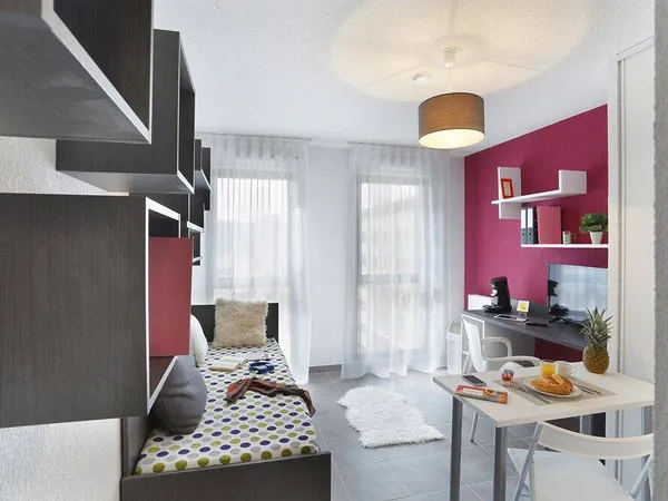 Studio 1 pièce 18 m² 