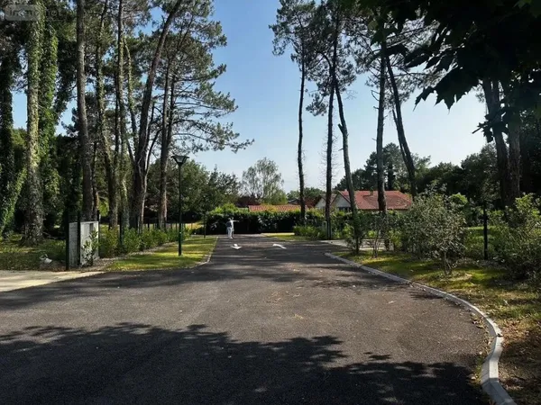 À VENDRE - Terrain de 750 m² viabilisé - Cubzac-les-Ponts (33) 