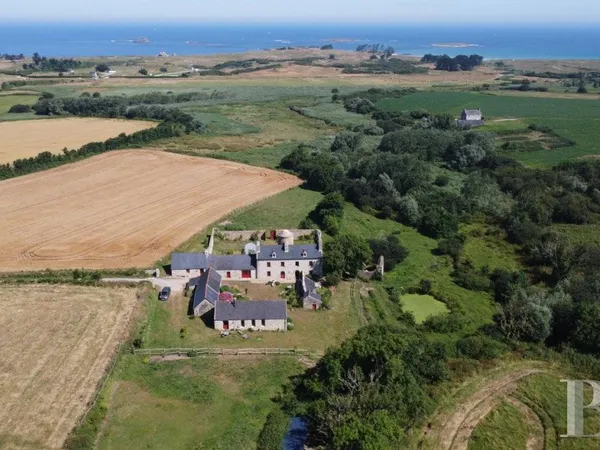 Vends château entièrement rénové 