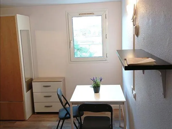 Appartement 1 pièce 15 m² 