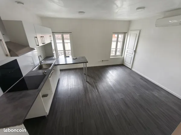 Appartement T1 Bis (chambre séparée) Quartier Jayan/Carnot 
