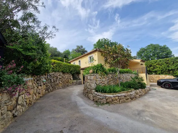 Maison 5 pièces 106 m² 