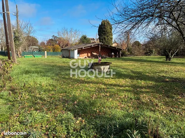 Terrain 499 m² LAUNAC 