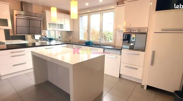Maison 8 pièces 135 m² 