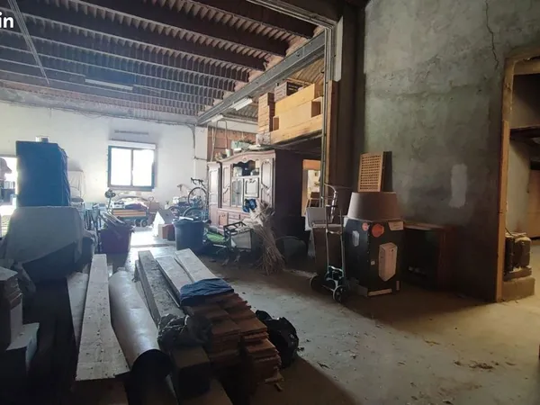 Château 5 pièces 600 m² 