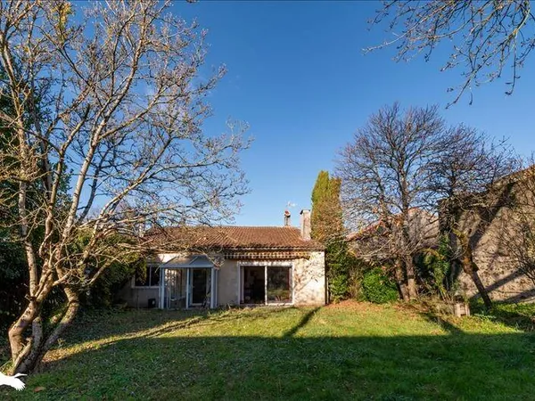 Maison 6 pièces 204 m² 