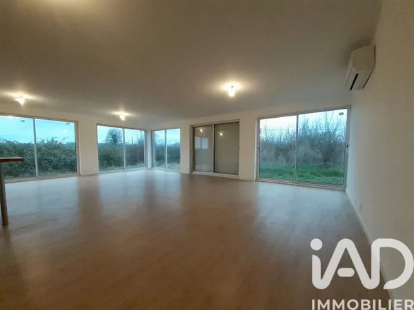 Maison de plain-pied 5 pièces 105 m² 