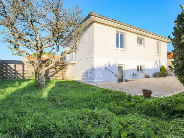 Maison à vendre à Lagord - Référence 3149 