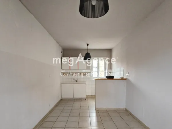 Maison 100m2 - 2 chambres - 1 bureau - jardin 2400m2 