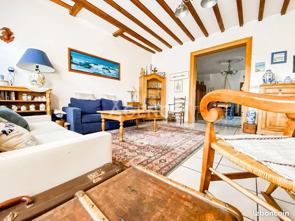 Maison 8 pièces 242 m² 