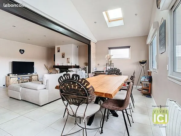 Maison 7 pièces 176 m² 