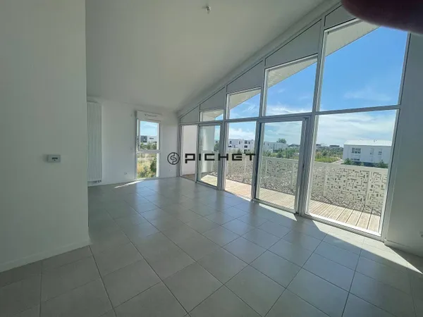 Duplex 3 pièces 63 m² 