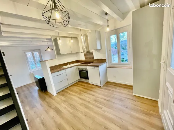 Appartement T2 duplex Meublé + Parkings près du lac 