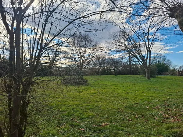 Terrain 1046 m² SAINT JEAN DE MARSACQ 