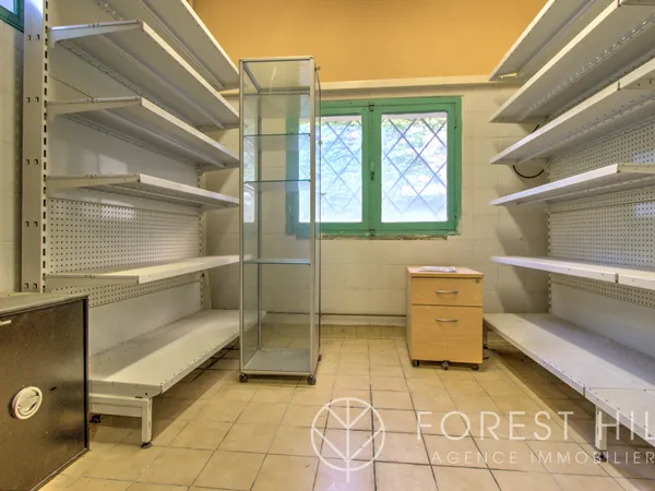 Murs commerciaux plus logement 