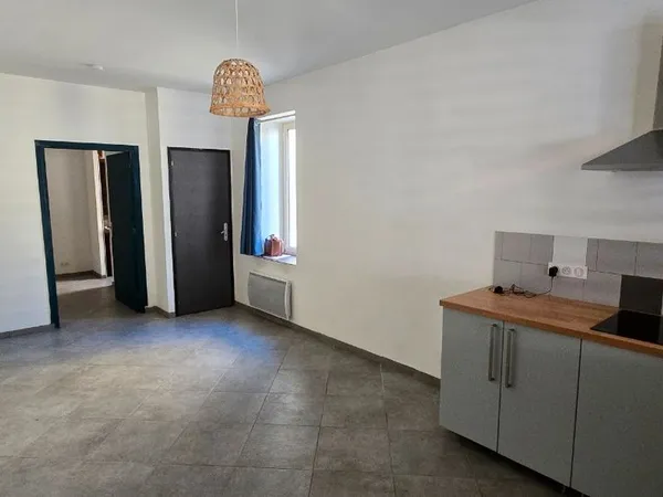 Appartement Location Méounes-lès-Montrieux 2p 30m² 580€