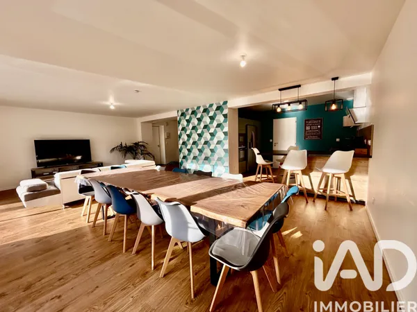 Maison 6 pièces 248 m² 