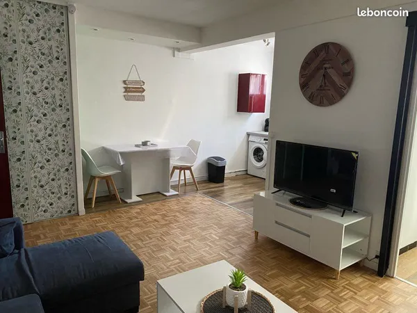 Location studio meublé 