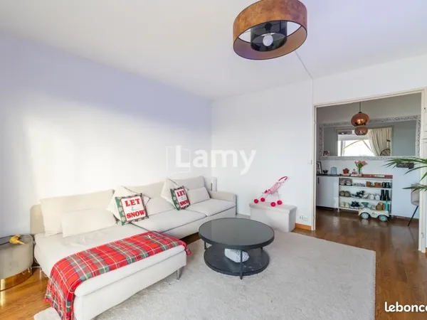 Appartement 4 pièces 80 m² 