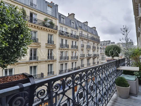 Disponible immédiatement - Appartement familial 4 chambres avec balcon - Paris 17e Pereire 