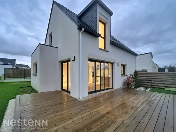 TRES BELLE COMTEMPORAINE DE 97 M² - MELLAC - 4 CHAMBRES 