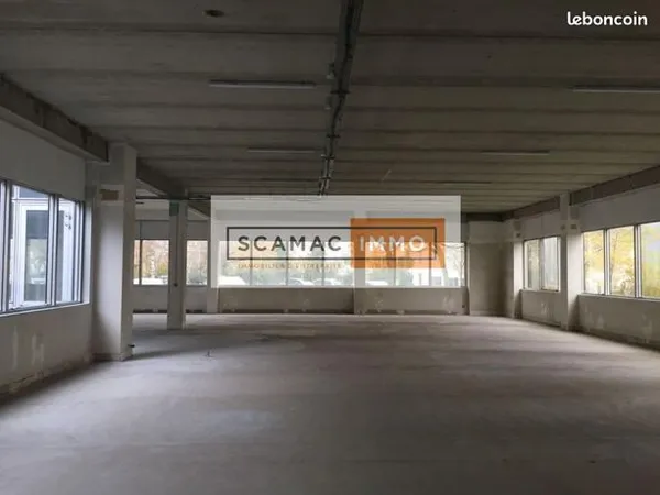 Local d'activité 500 m² 